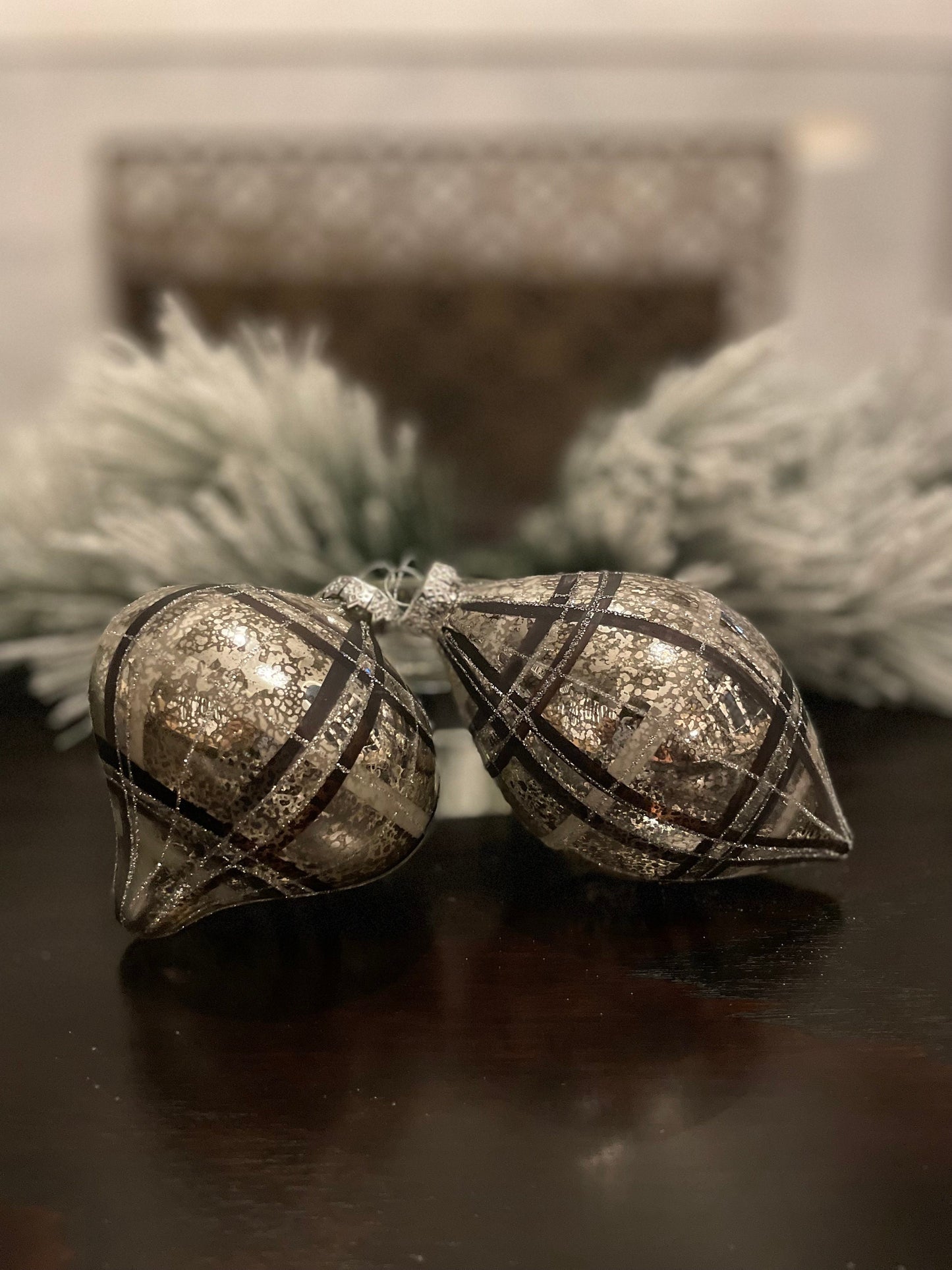 4”- 6” Mercury glass plaid onion and finial ornament. Set of 2. Onion and finial.*