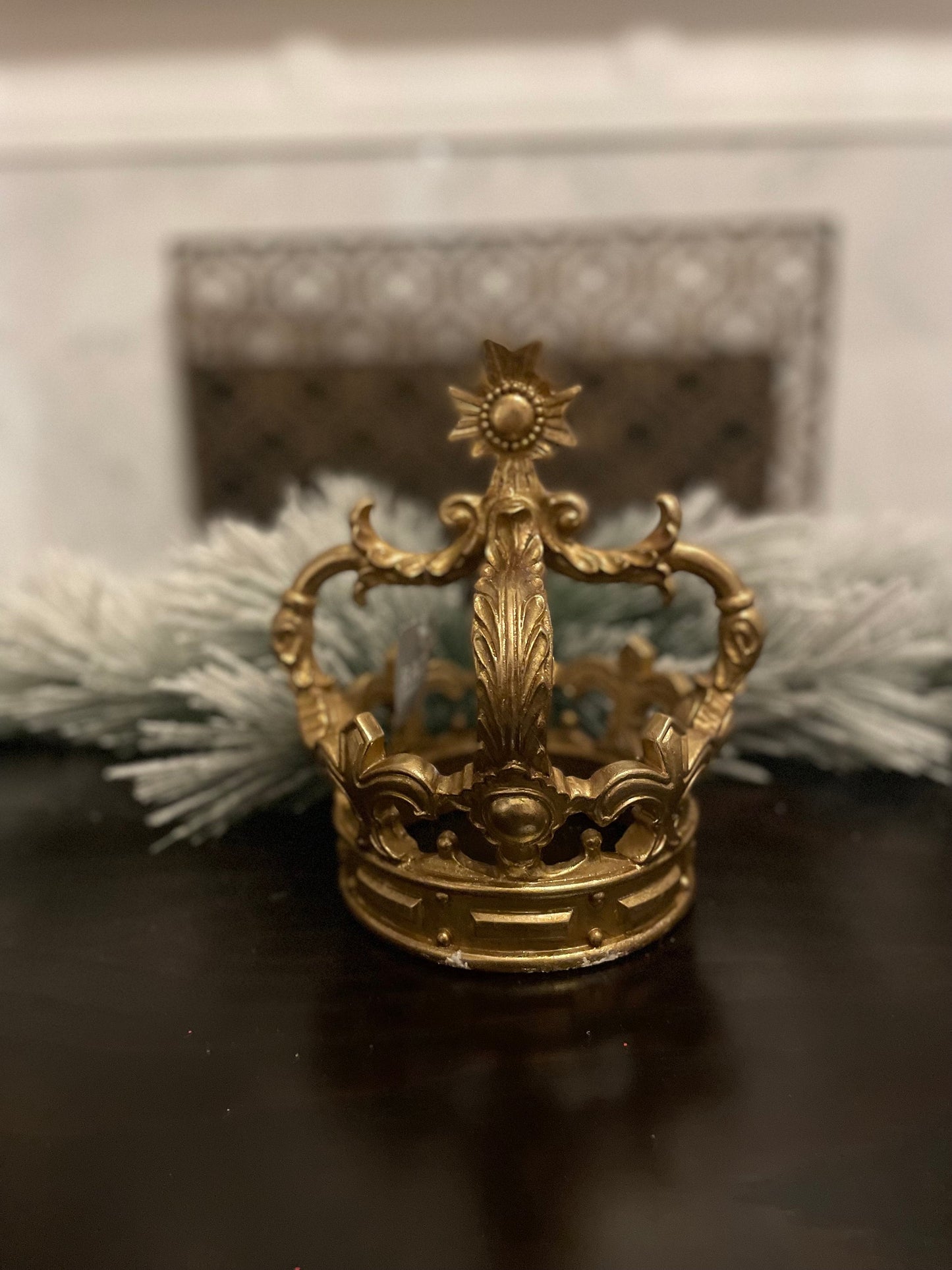 8" Crown. Gilded crown with cross. Christmas crown. Resin. Tabletop.