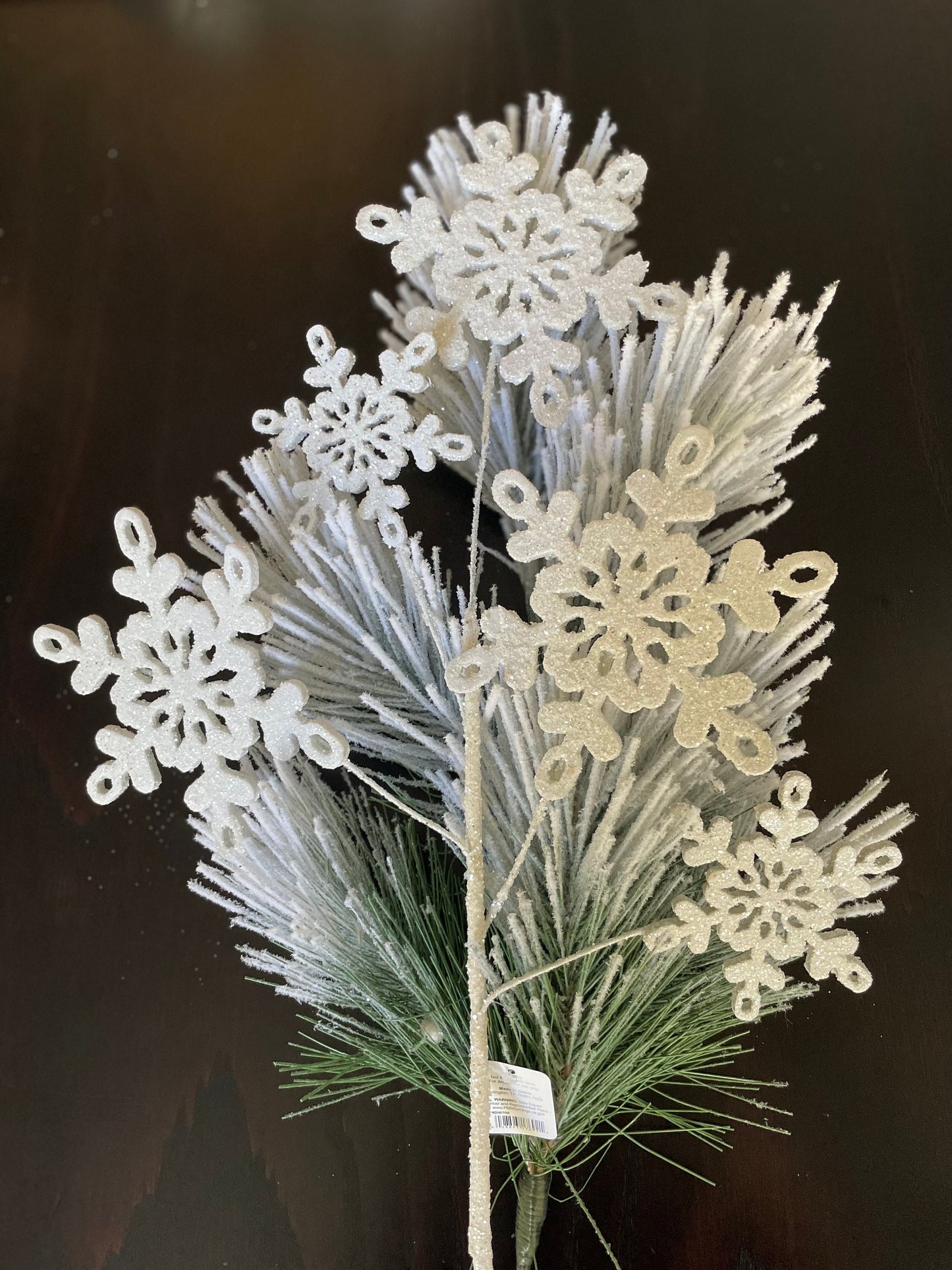 28.25" snowflake spray white*