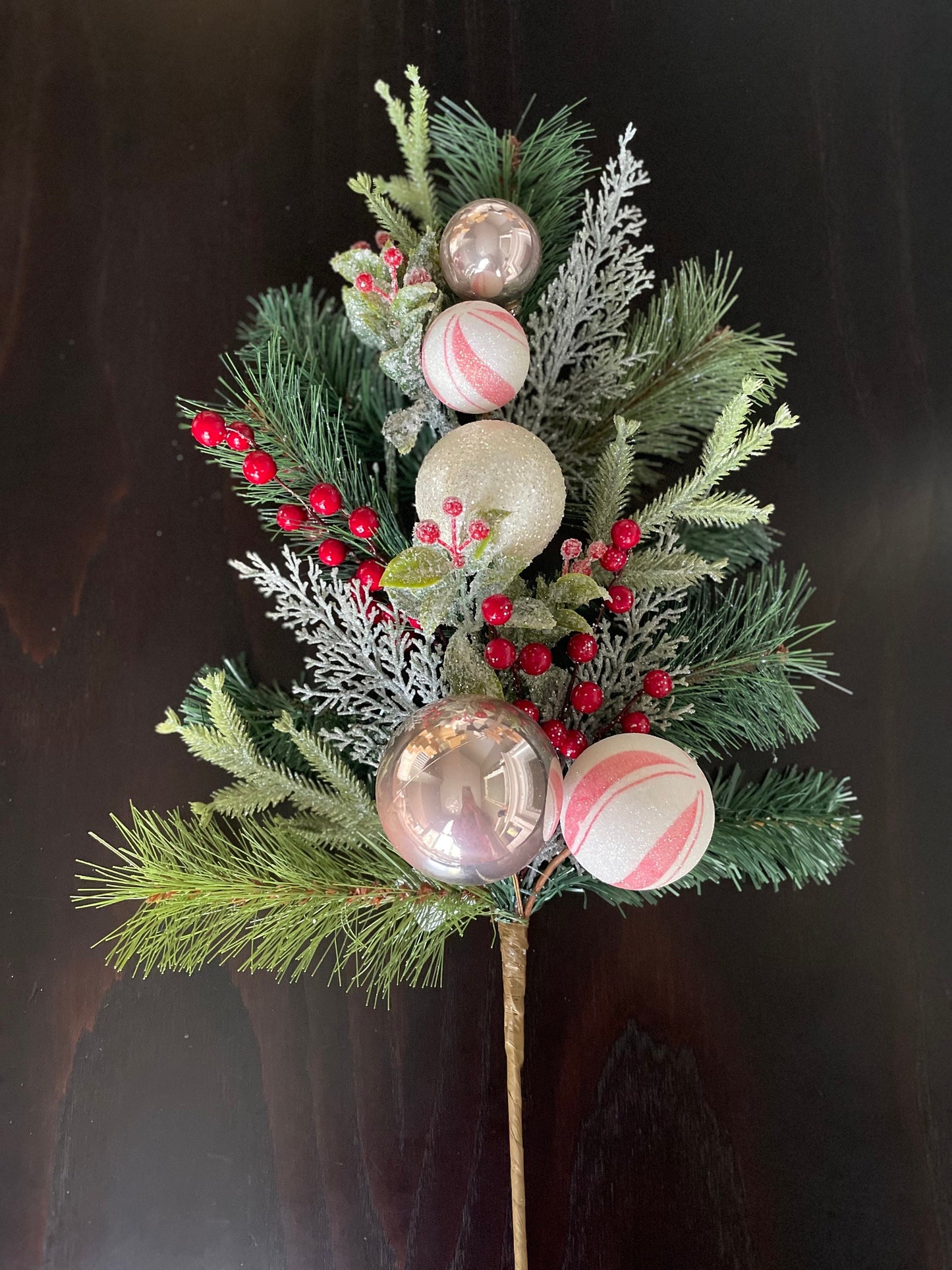 28” Mixed Peppermint ball spray.