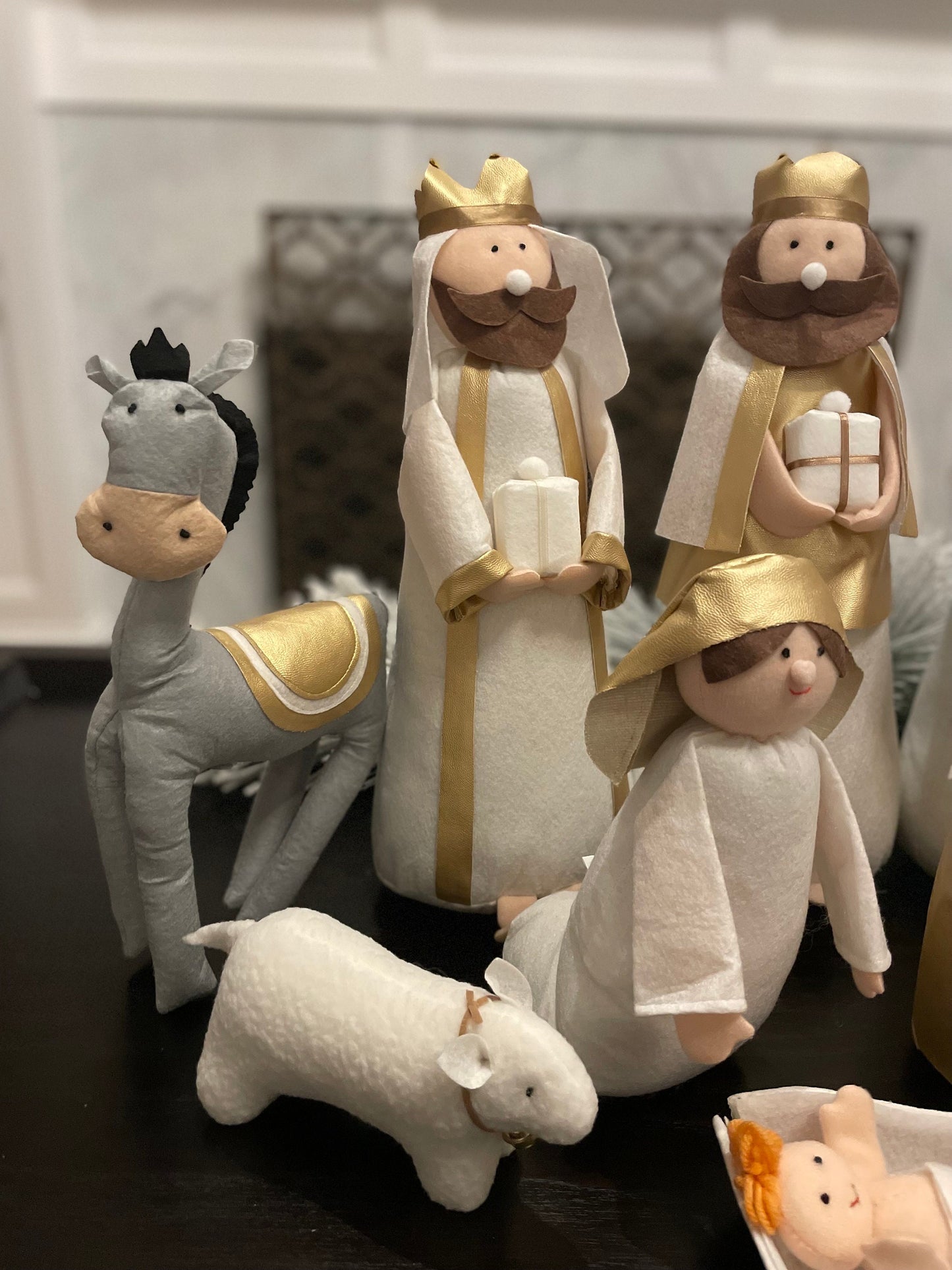15.5" Nativity set. Felt fabric. Neutral.