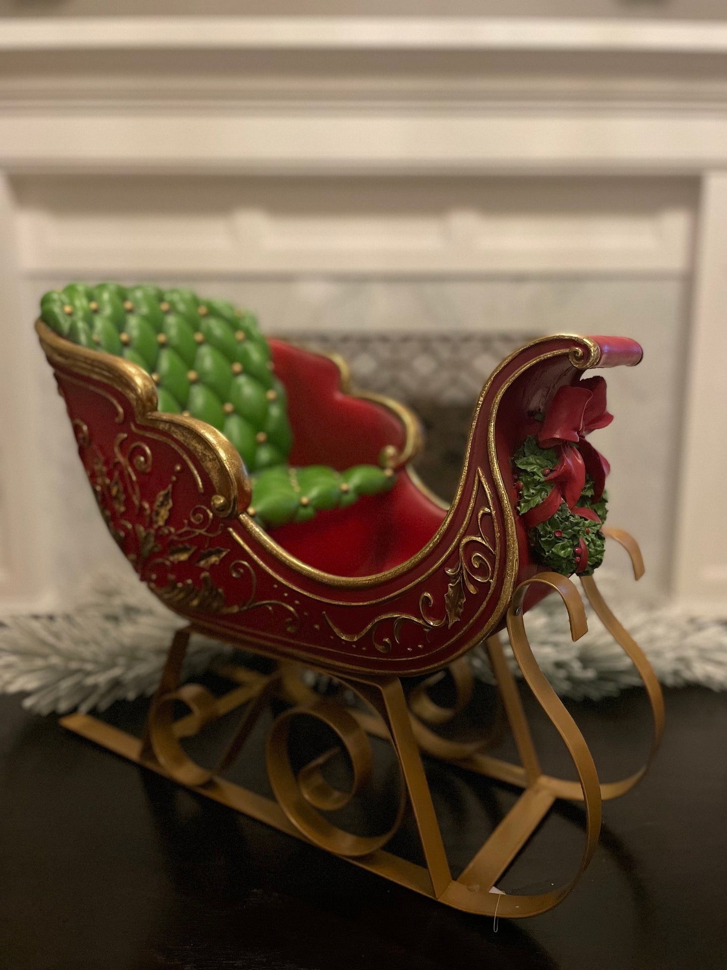 22” Classic Sleigh. Christmas.