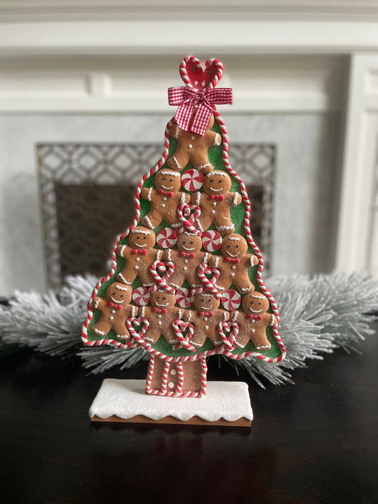 19”H x 11”W gingerbread tree with a star. Claydough. Beautiful!