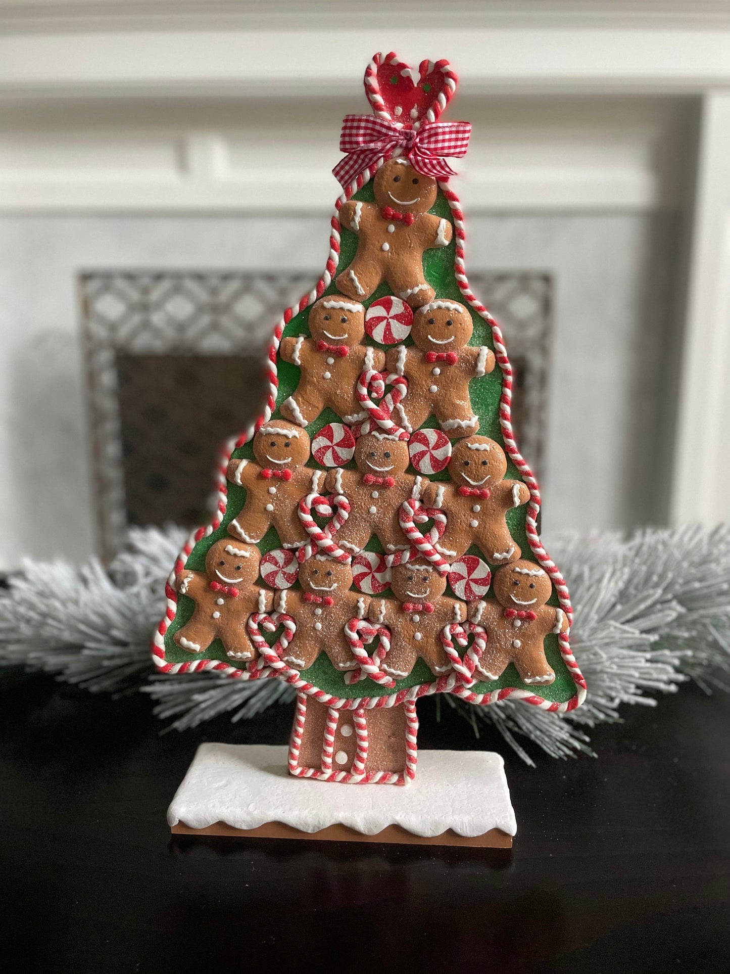 19”H x 11”W gingerbread tree with a star. Claydough. Beautiful!
